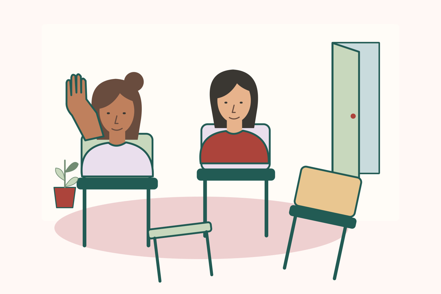 Un grupo pequeño de mujeres se reúne entre sillas; una mujer alza la mano y la puerta del cuarto está abierta.